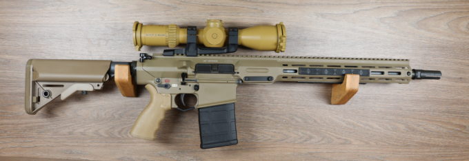 STGW 20 Swiss Sniper Reference +  Schmidt & Bender Lunette 5-20x50 PM II Ultra Short LPI P4FL 1cm cw DT27 + Montage