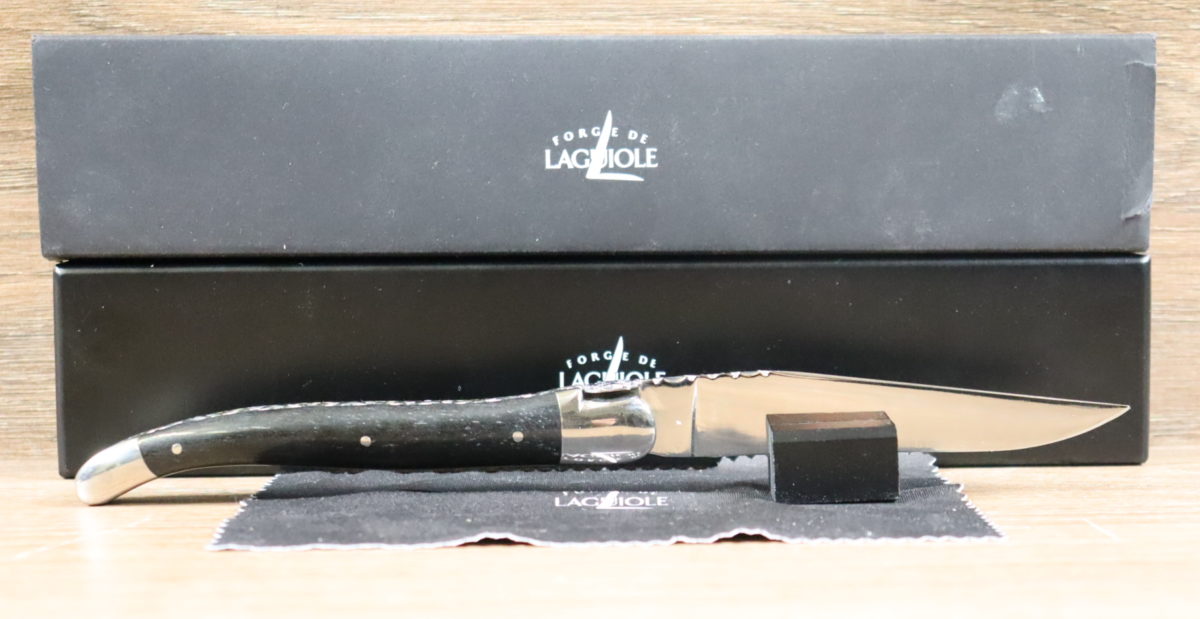 Couteau « protestant » avec la Croix Huguenote, exclusivité ANL. Ebène - double plat - 12cm