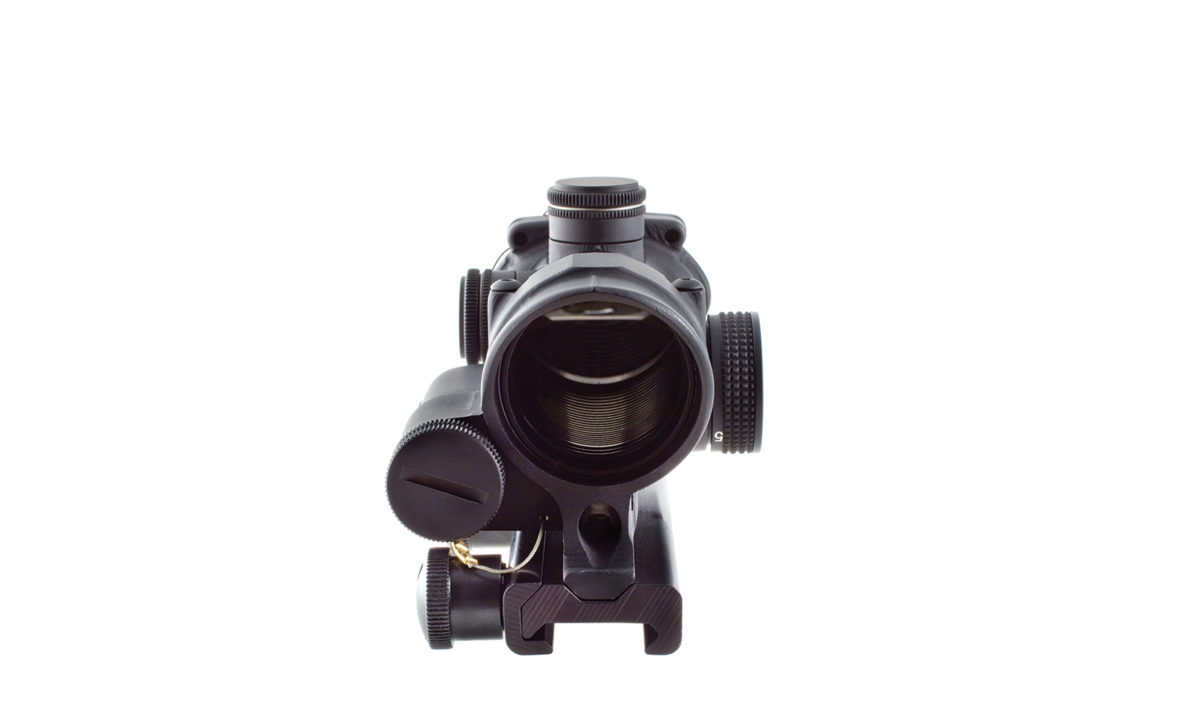 ACOG 4x32 Red LED .223 Crosshair TA51 Mount