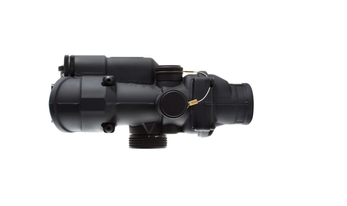 ACOG 4x32 Red LED .223 Crosshair TA51 Mount