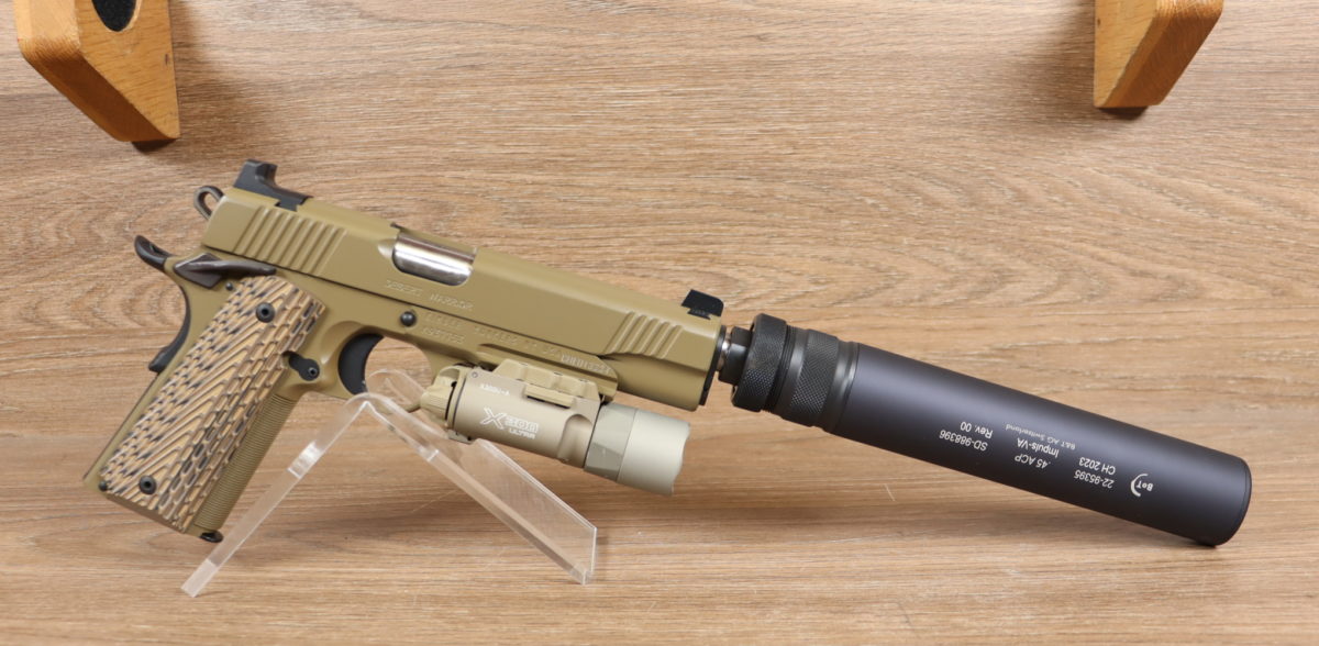 1911 Desert Warrior + Silencieux B&T Impuls-VA + Lampe X300U-A-TN